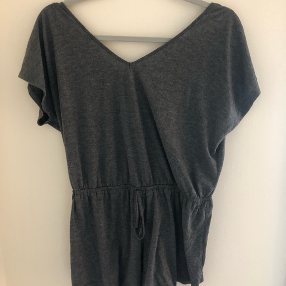 GREY ROMPER - Picture 3 of 6